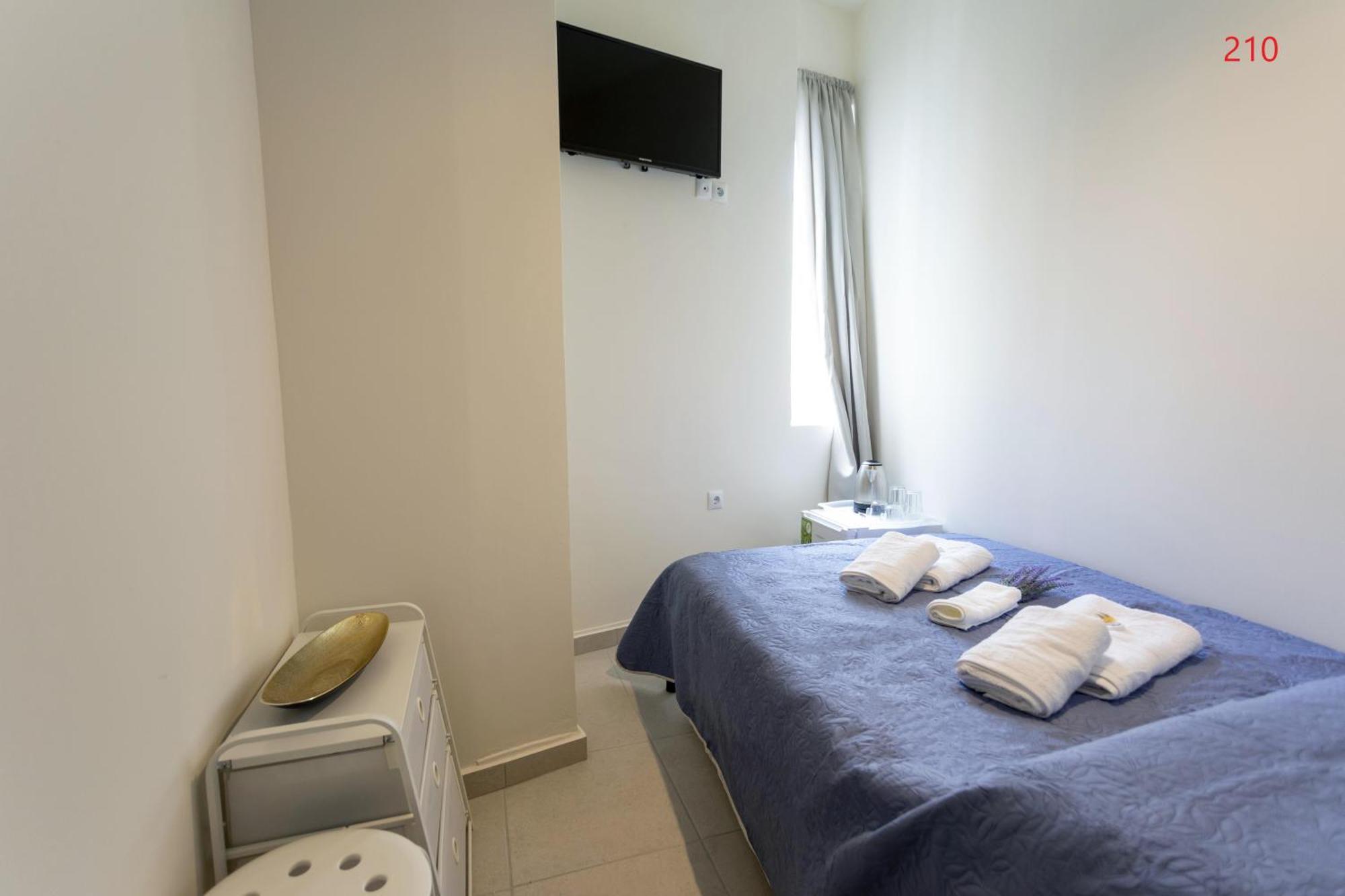 Athens Commercial Kültér fotó