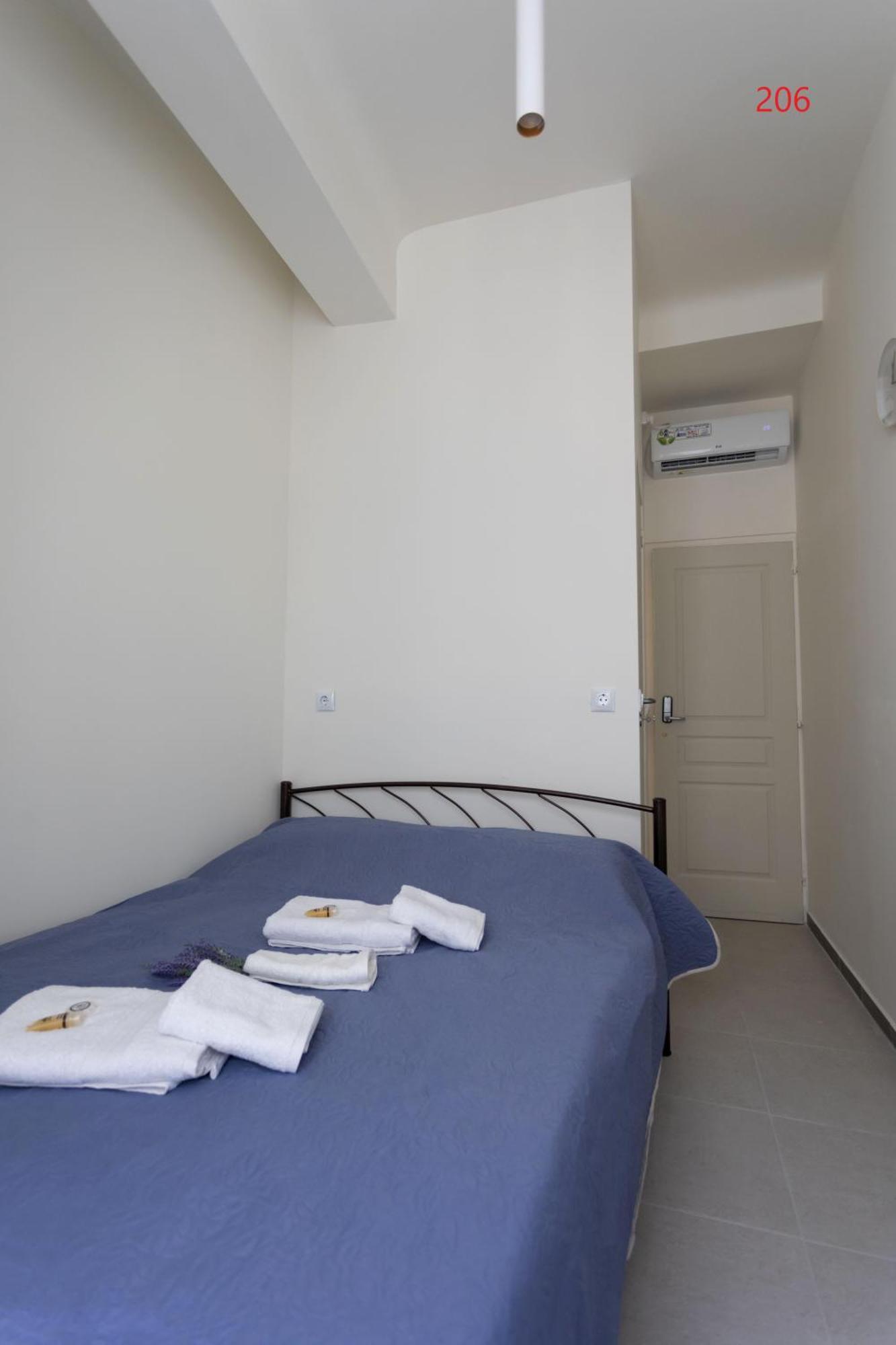 Athens Commercial Kültér fotó