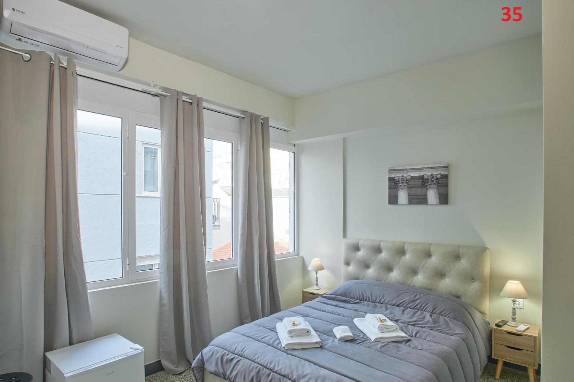 Athens Commercial Kültér fotó
